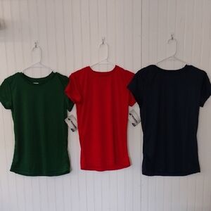 3 Pack Ladies Green, Red, and Navy T-Shirts In Small